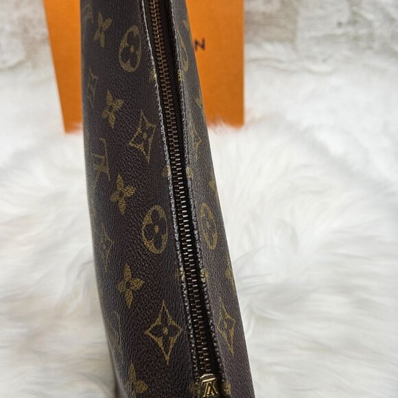 Louis Vuitton  Monogram Pouch 26cm [XXVYU5] - Picture 9 of 17
